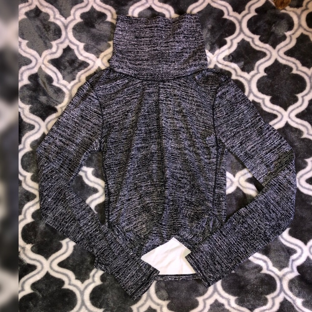 Lululemon shirt